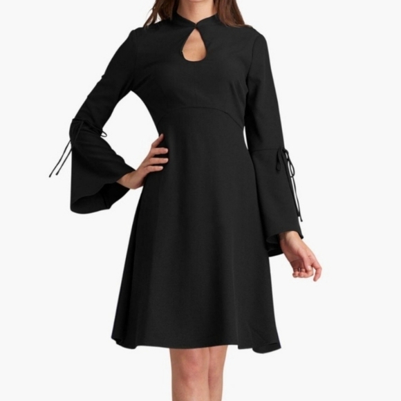 ECI New York Bell Sleeve Fit & Flare Dress Black 14 - Picture 1 of 13